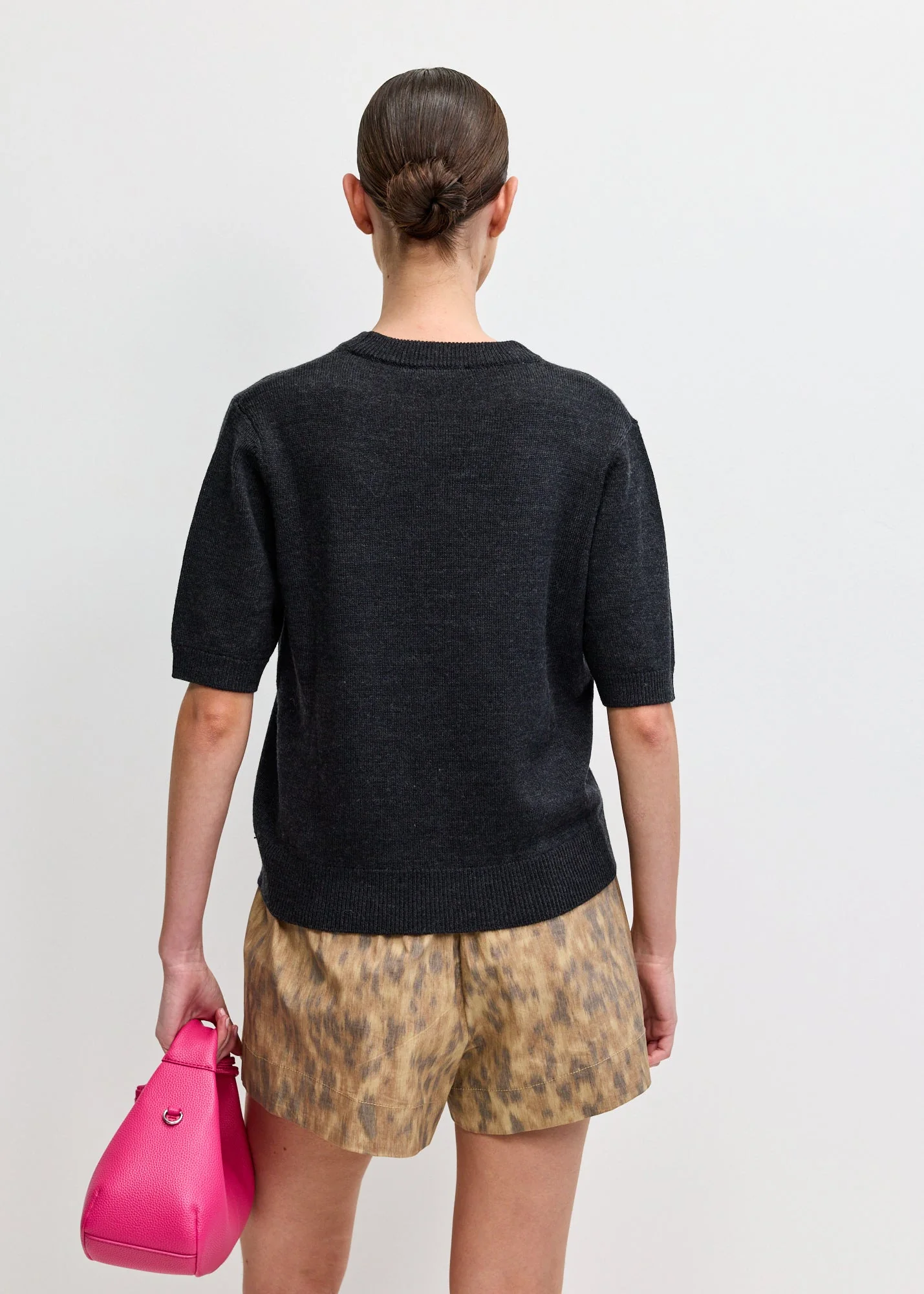 Cotton Elasticated Short - Image 3