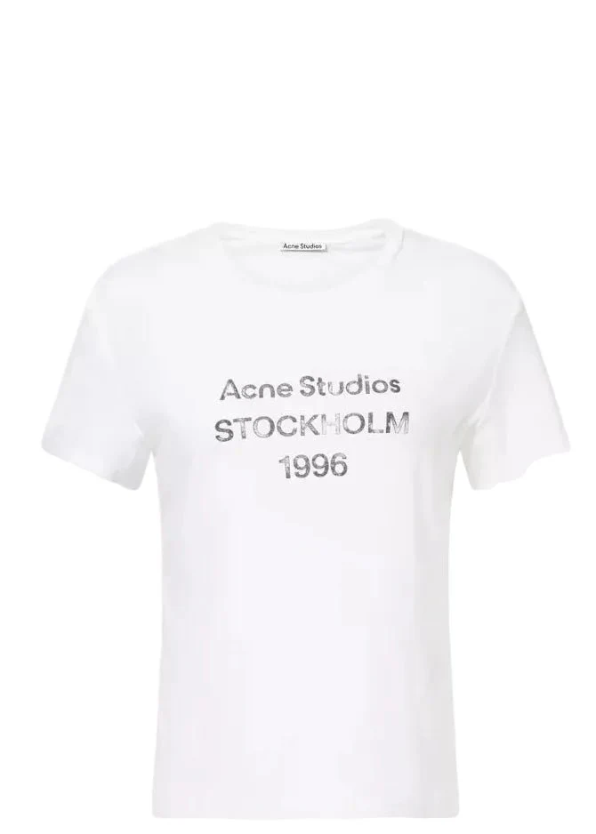 Fitted Logo T-Shirt