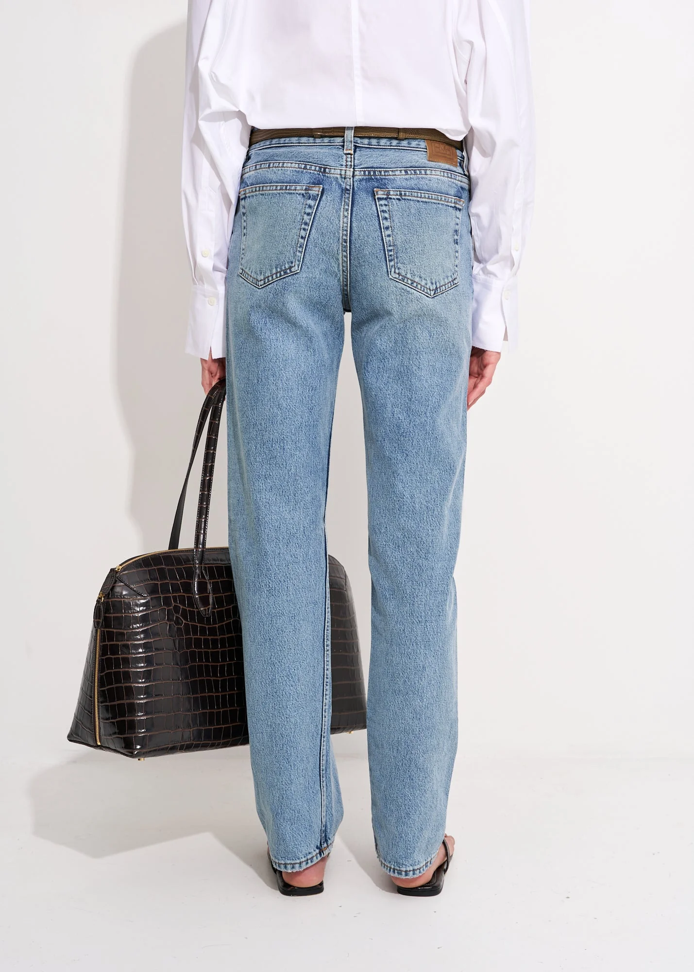 Low Straight Denim - Image 4
