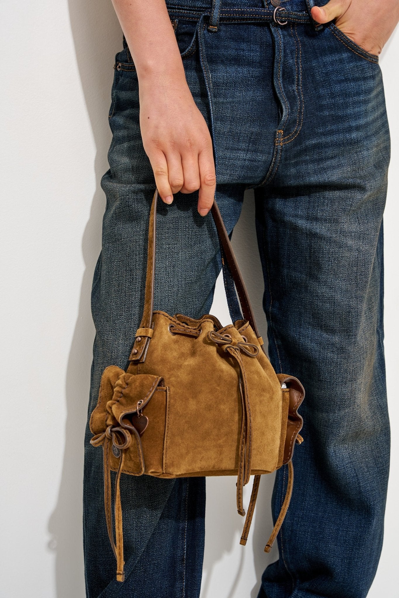 Multipocket Mini Bucket Suede - Image 2