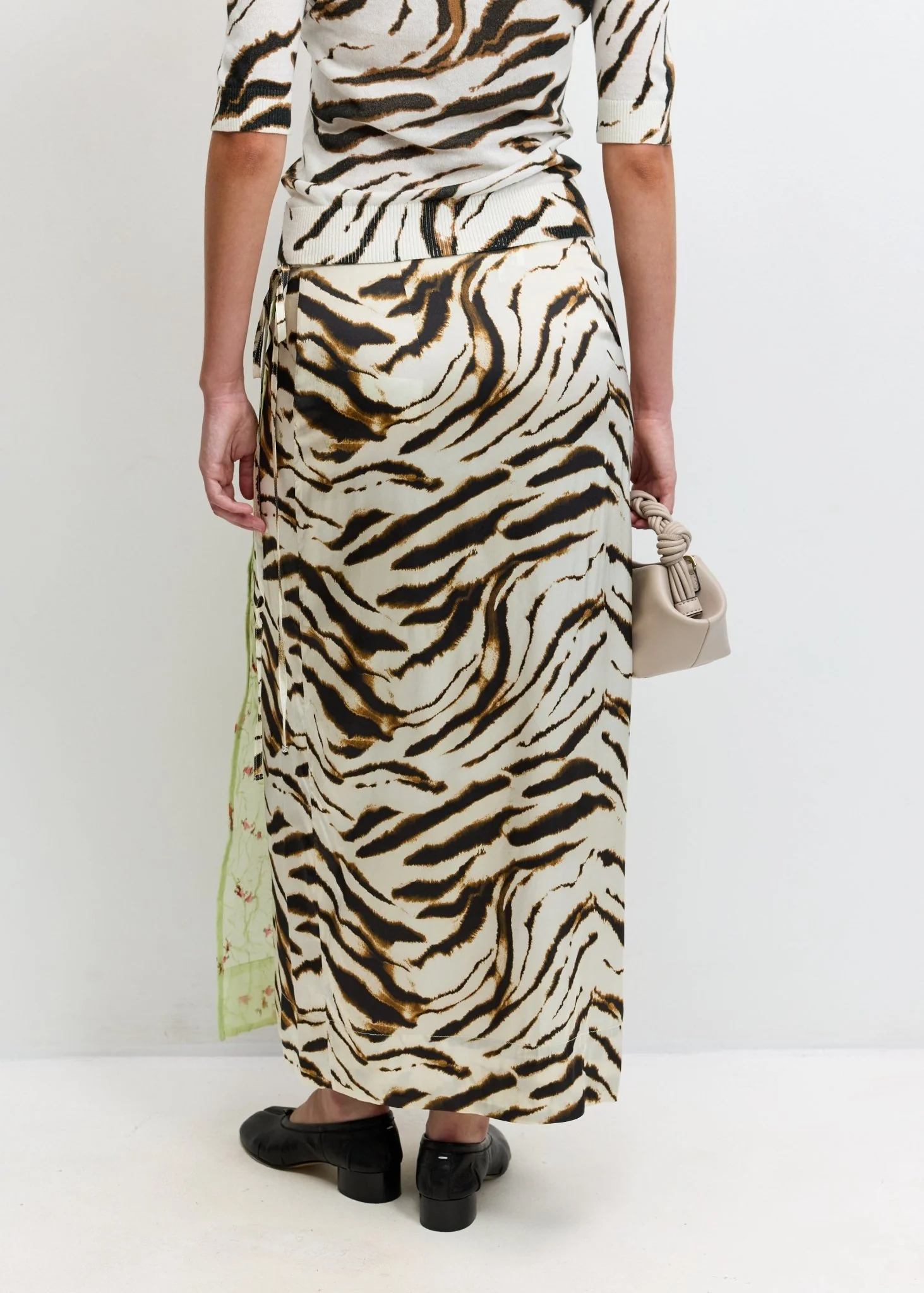 Printed Stretch Satin Skirt - Image 5
