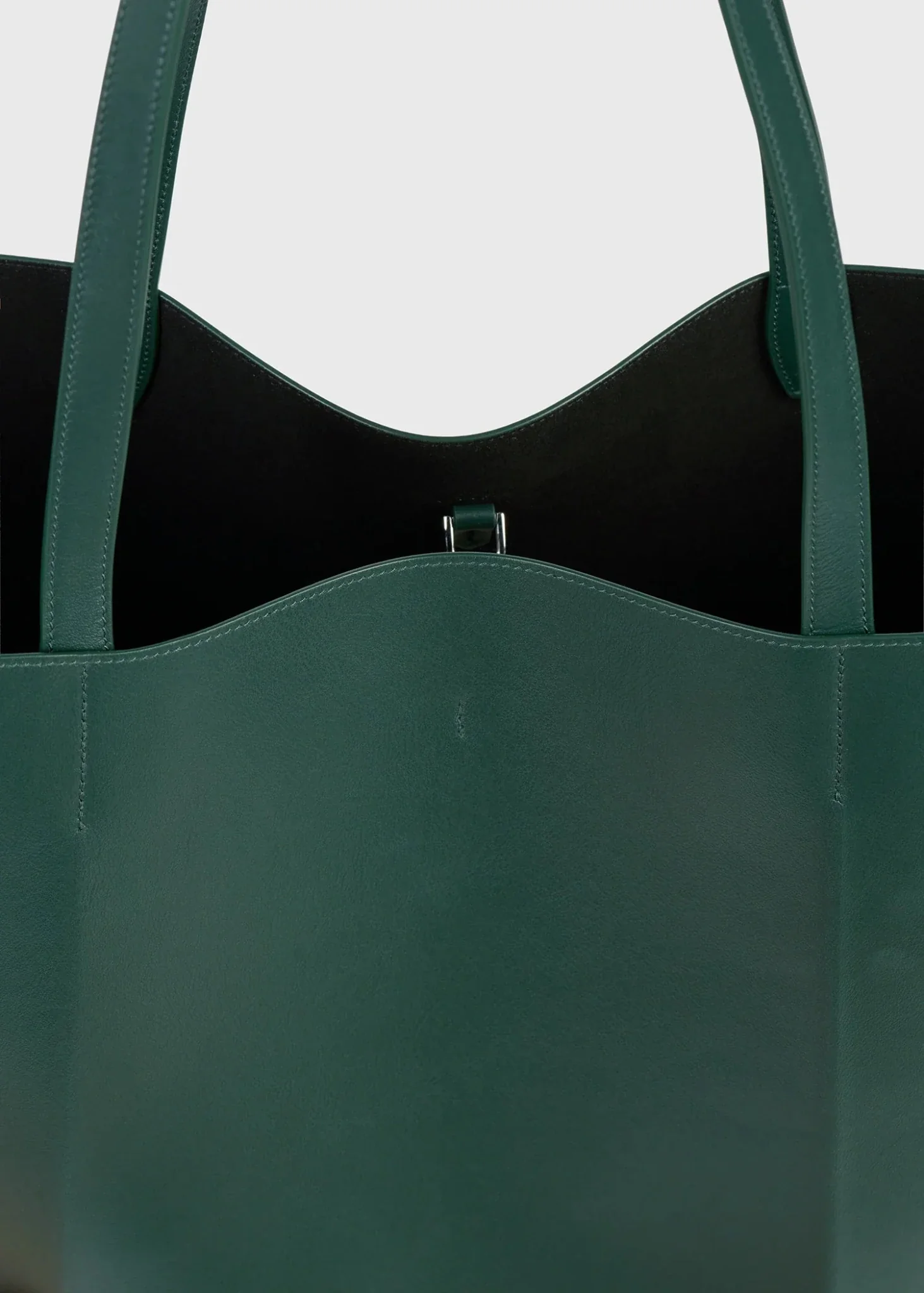 Roam Leather Tote - Image 4