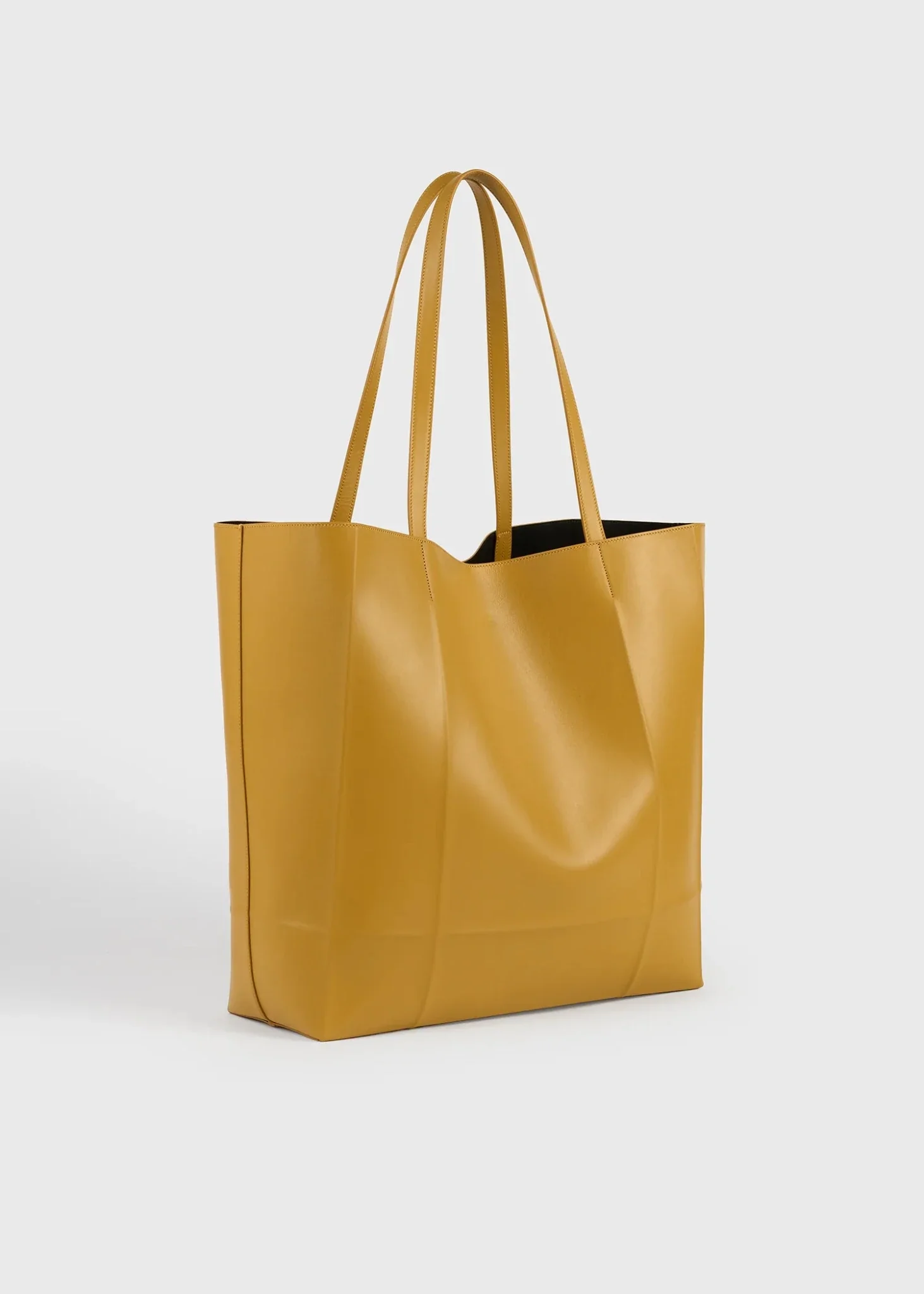 Roam Leather Tote - Image 3