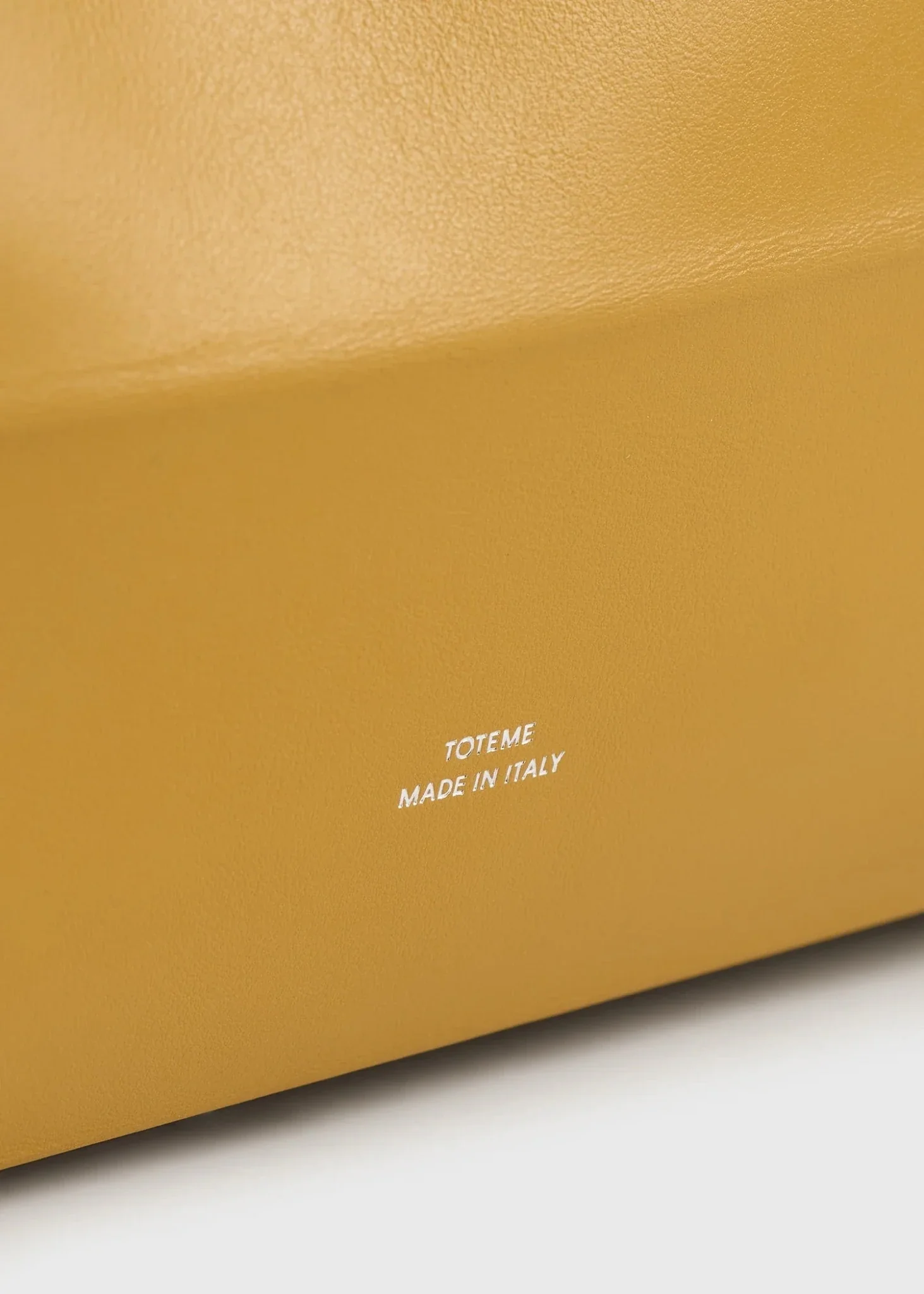 Roam Leather Tote - Image 5