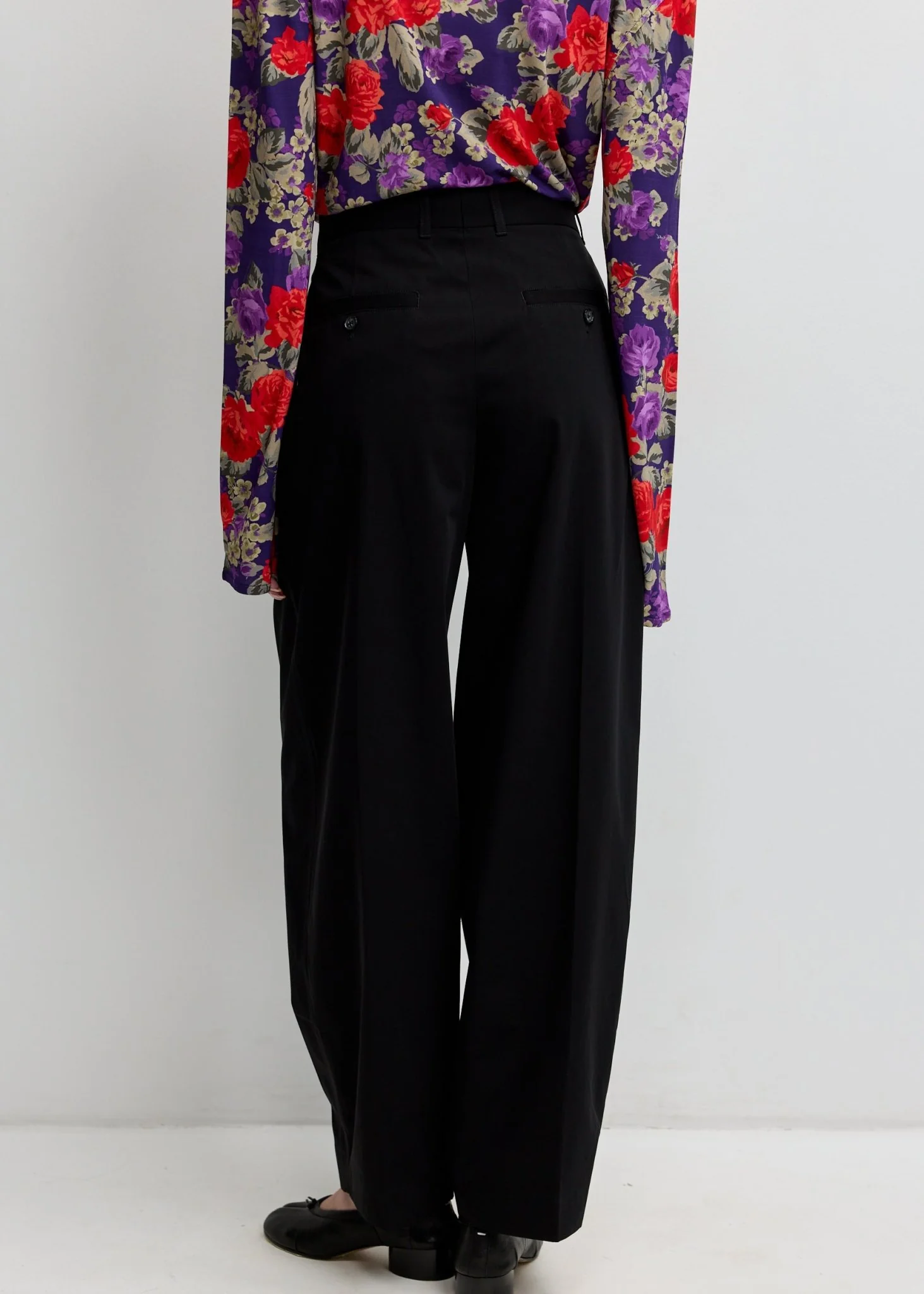 Single pleat cotton trousers - Image 4