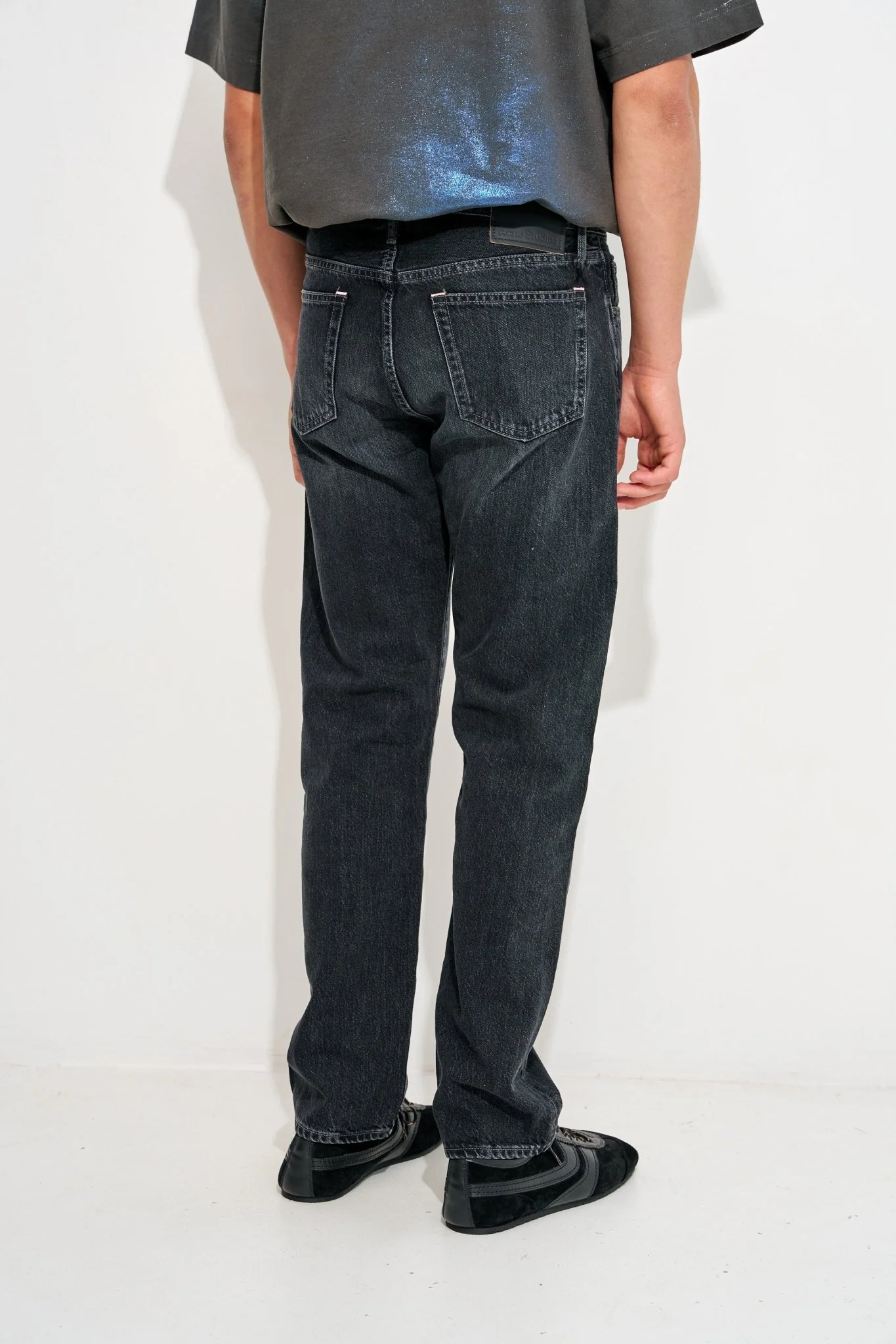 2010M Vintage Black - Image 4