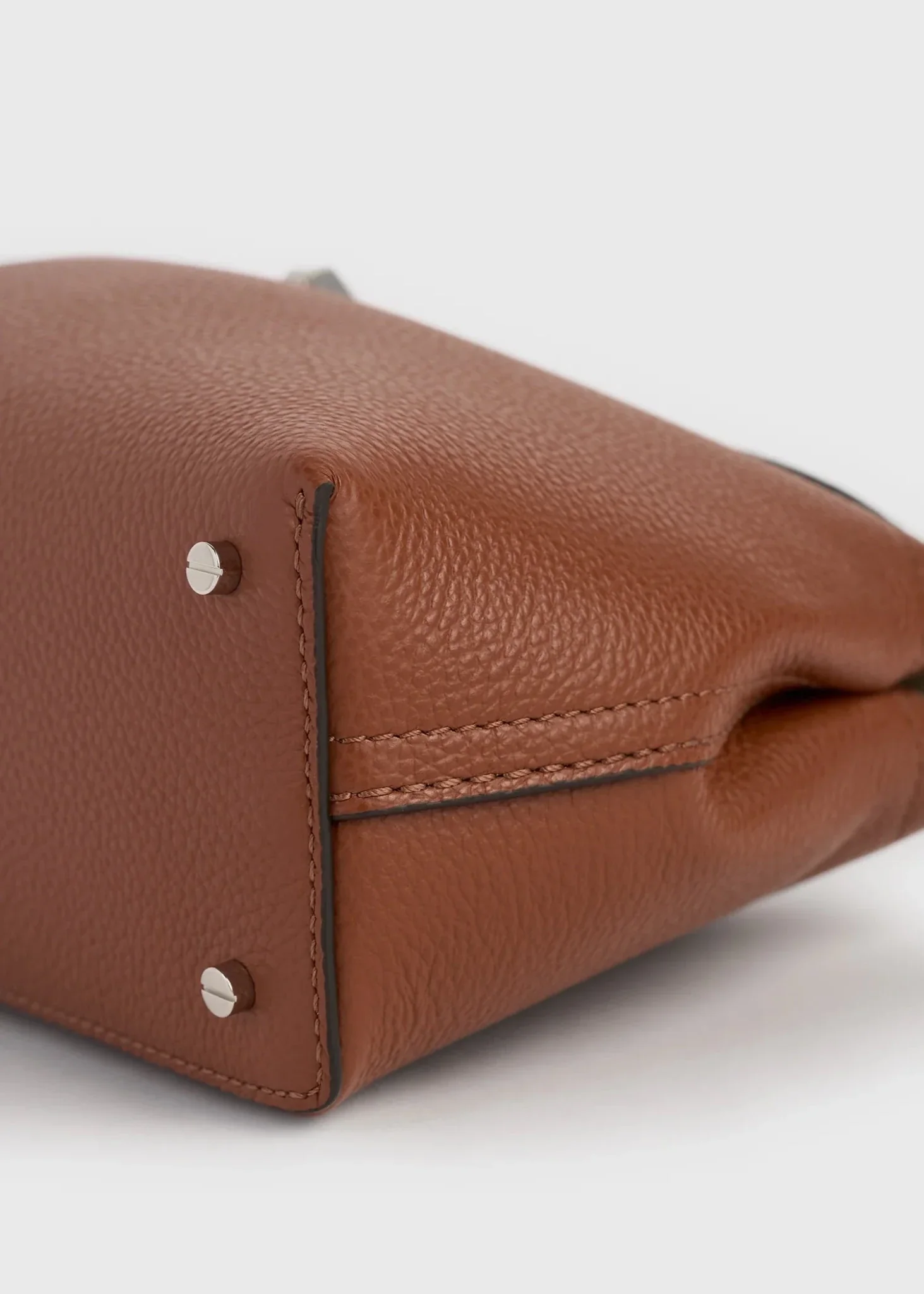 T-Lock Grained-Leather Clutch - Image 5