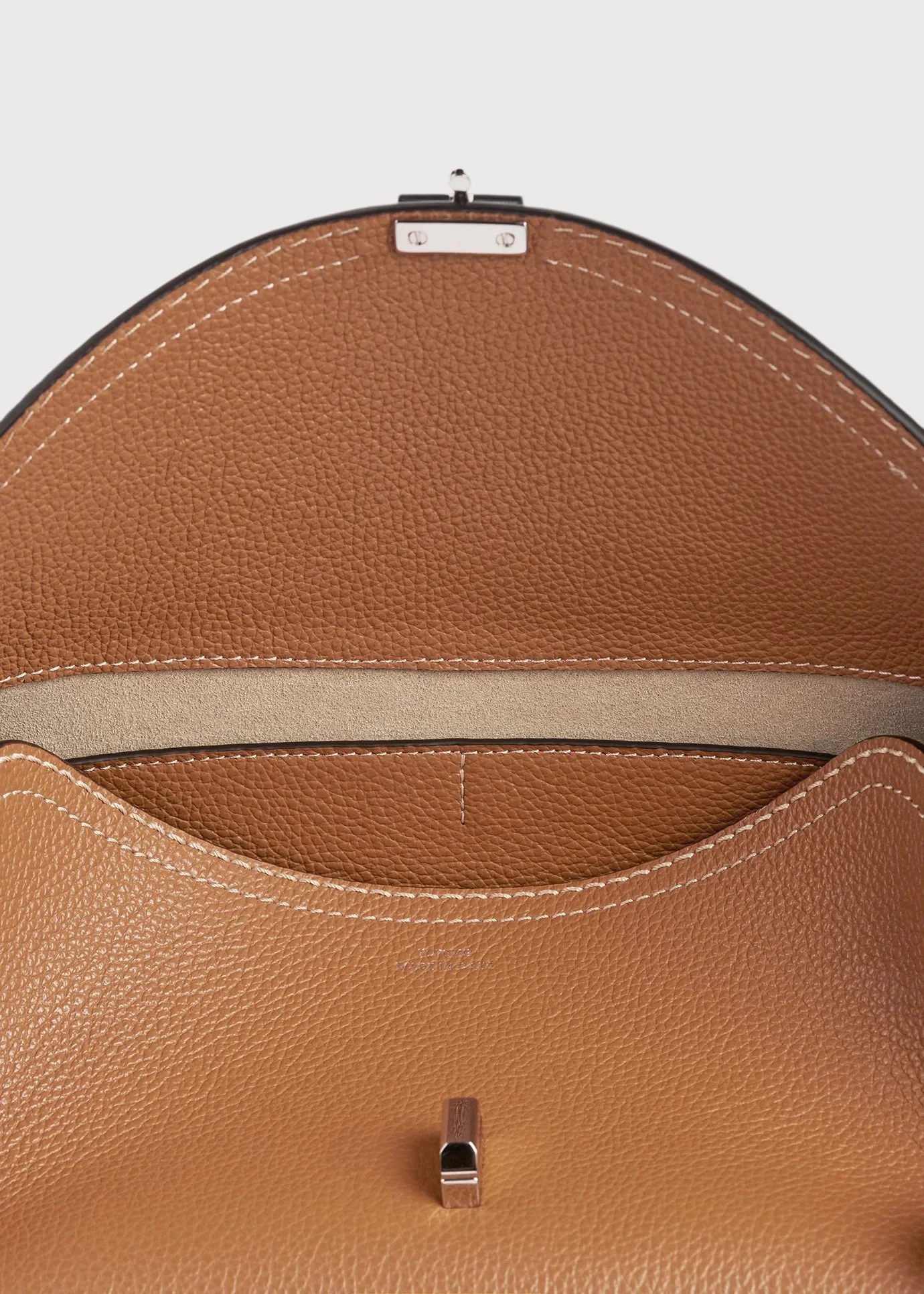 T-Lock Grained-Leather Shoulder - Image 5